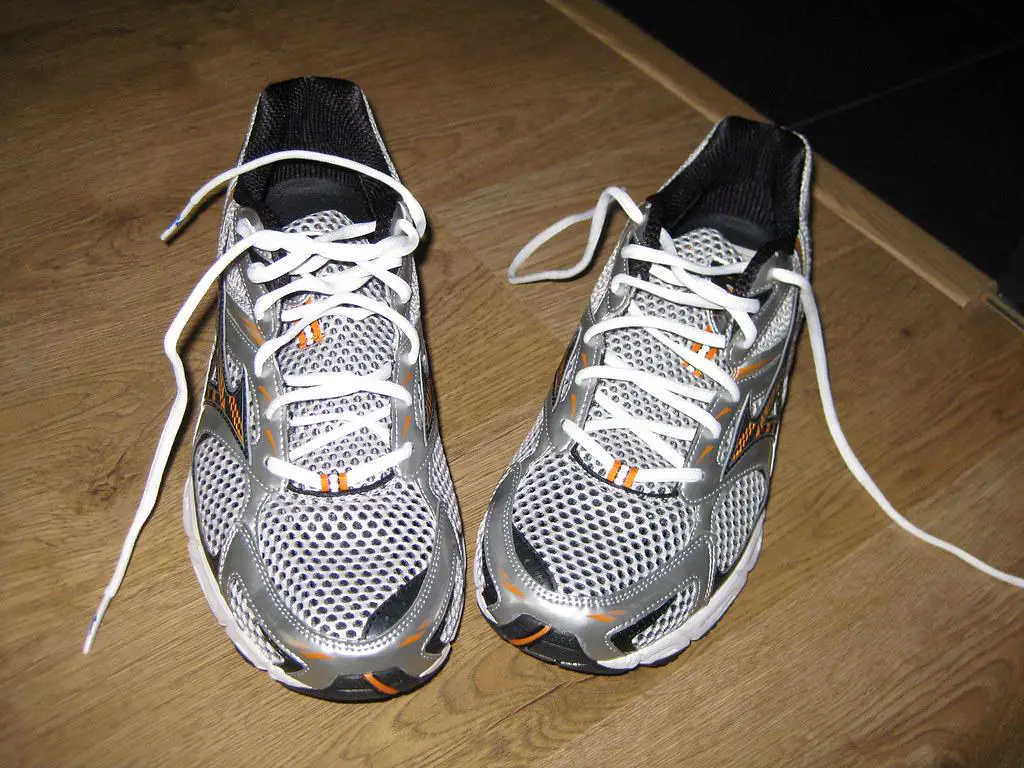 Running shoes designed to prevent shin splints, with appropriate cushioning, support, and flexibility