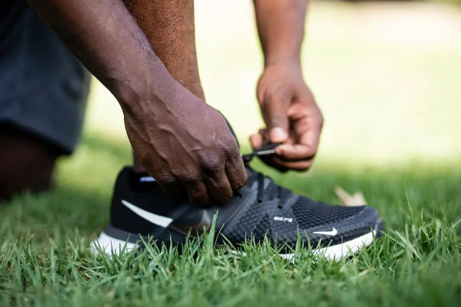 An image of someone tying shoelaces step-by-step with illustrations of the X and bow shapes.